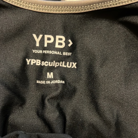 NWOT Abercrombie YPB sports bra ( leggings sold separately). Active wear - Picture 2 of 3